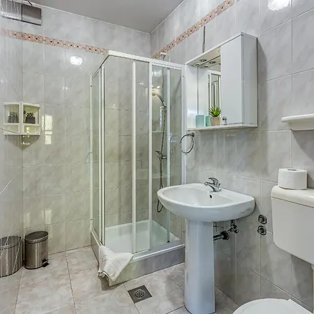 Гостевой дом Punta B Пореч