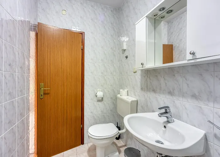 ゲストハウス Punta B 3*