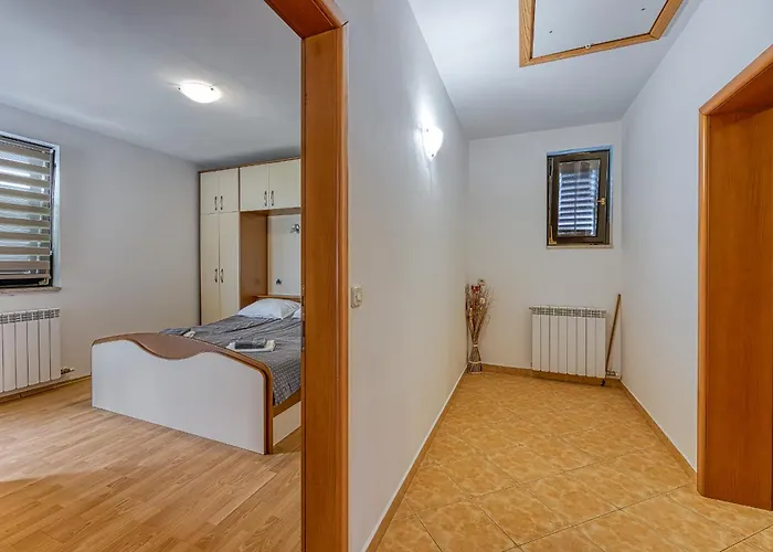 ゲストハウス Punta B ポレッチ