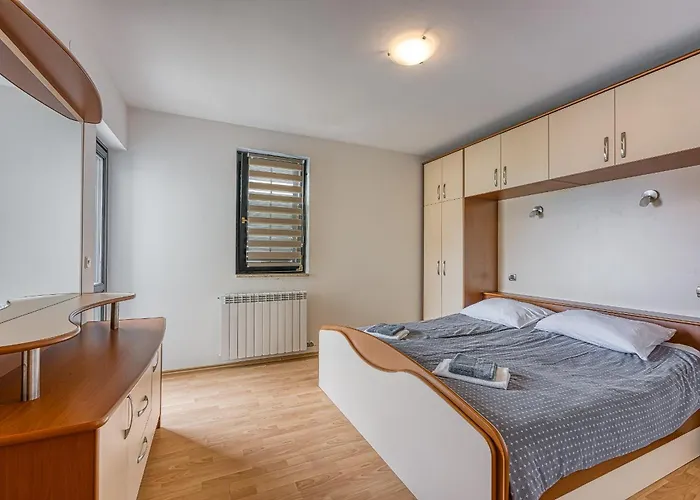 ゲストハウス Punta B 3*