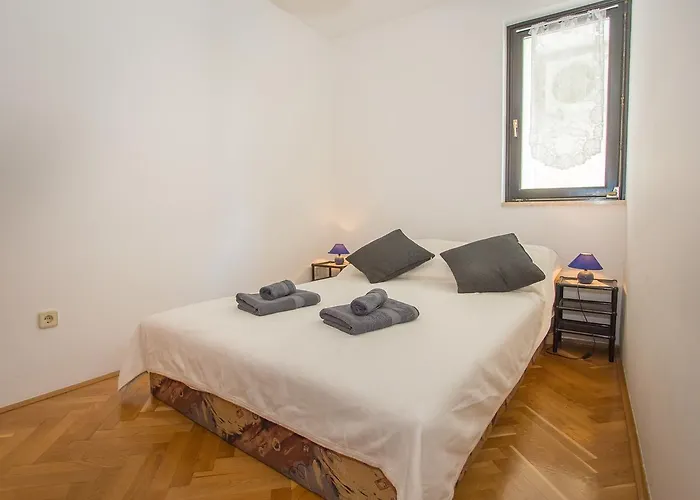 ゲストハウス Punta B 3*